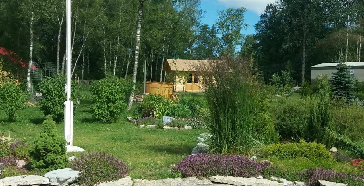 Hueueru Puhkemajad Guest House Huuru Eksteriør bilde