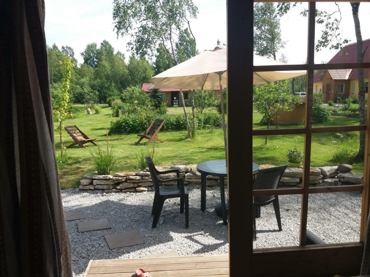 Hueueru Puhkemajad Guest House Huuru Eksteriør bilde