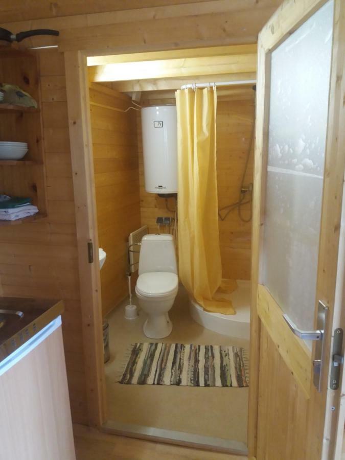 Hueueru Puhkemajad Guest House Huuru Eksteriør bilde